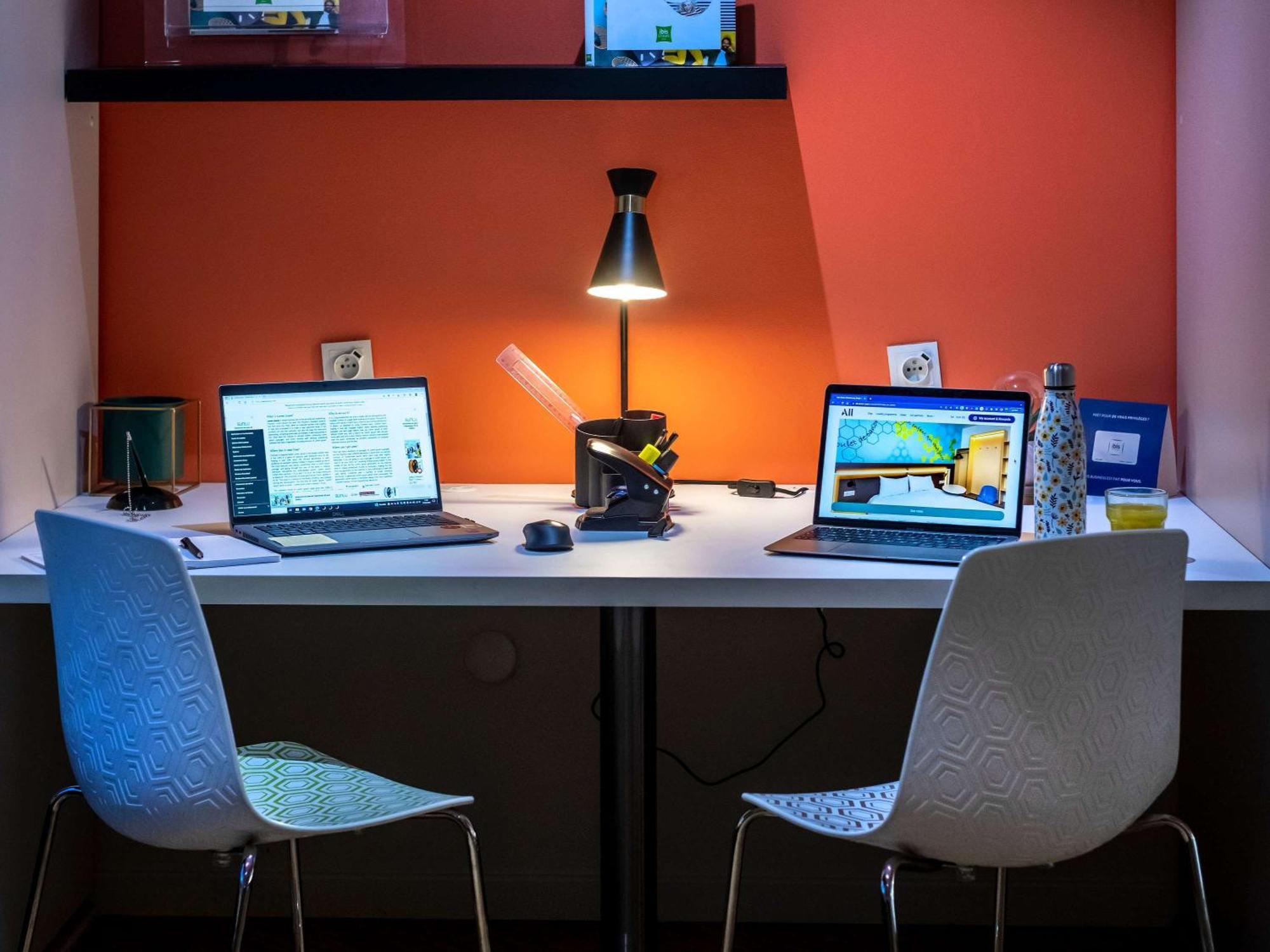Ibis Styles Strasbourg Stade De La Meinau Bagian luar foto