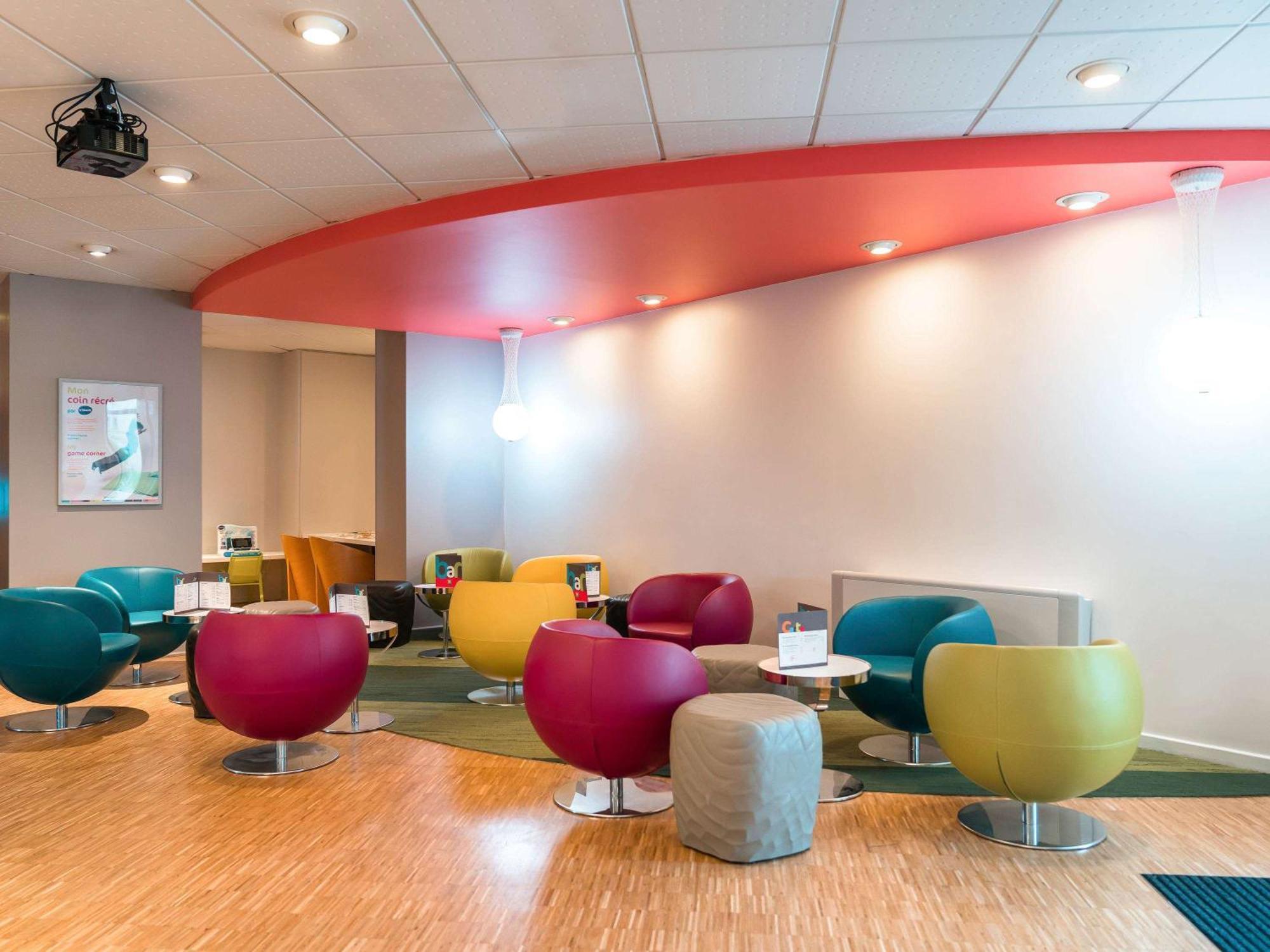 Ibis Styles Strasbourg Stade De La Meinau Bagian luar foto